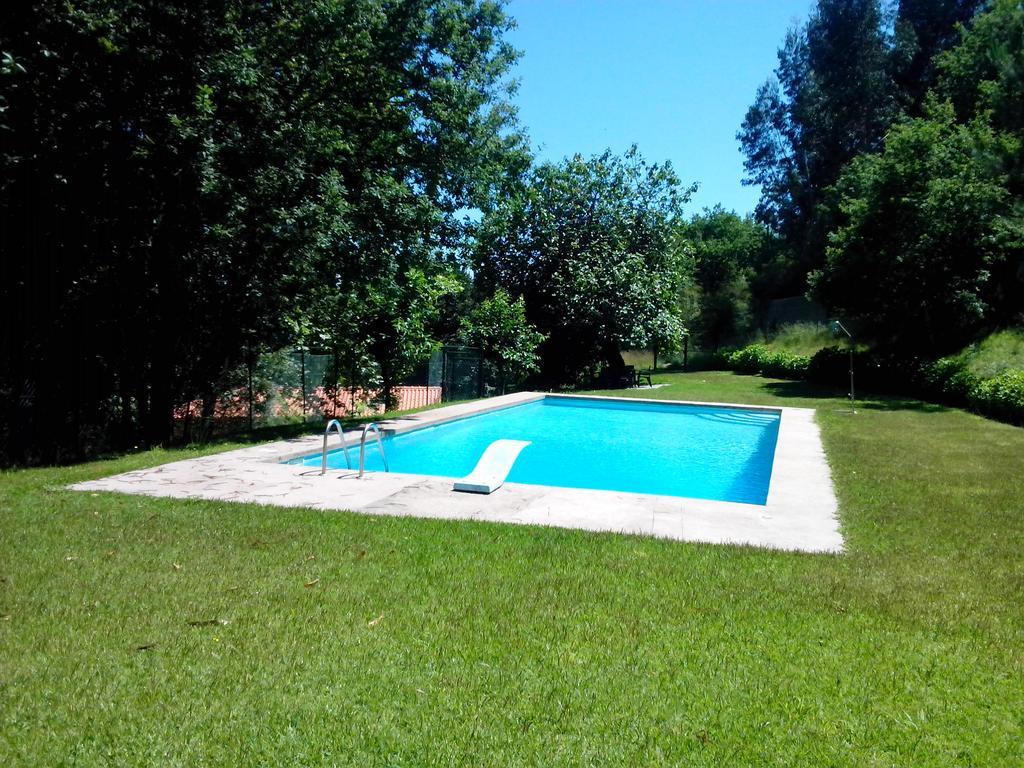 Casa Do Piano Guest House Longos Luaran gambar
